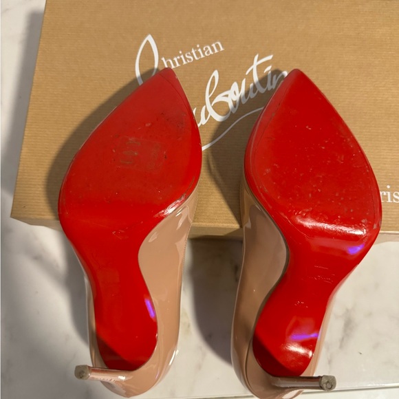 Like new beige louboutin pumps - Picture 4 of 4